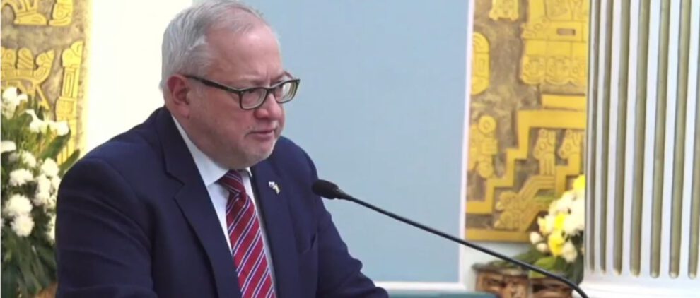 Rusia envía combustible a Bolivia