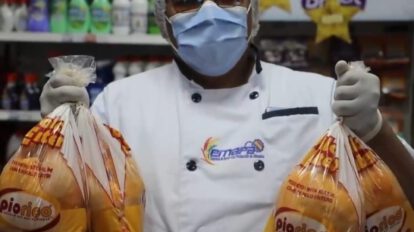 sobreoferta de carne de pollo en Bolivia
