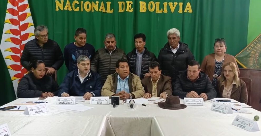 Cívicos rechazan referéndum de Presidente Arce