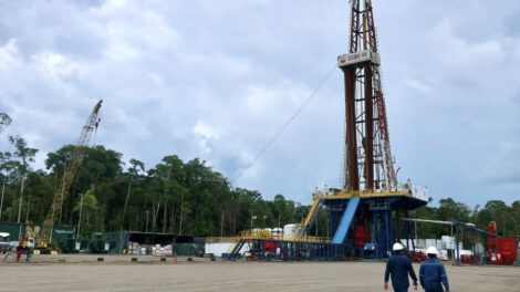 Fotografía de archivo de la BIOmanta para prevenir contaminación petrolera