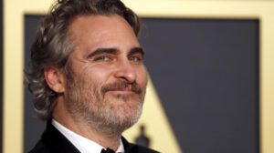 Joaquin Phoenix abandona película sobre romance homosexual