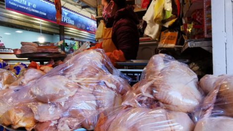 Incremento en el precio de la carne de pollo en Oruro