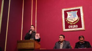 Óscar Fernández presenta su libro Portavoz de la Miseria