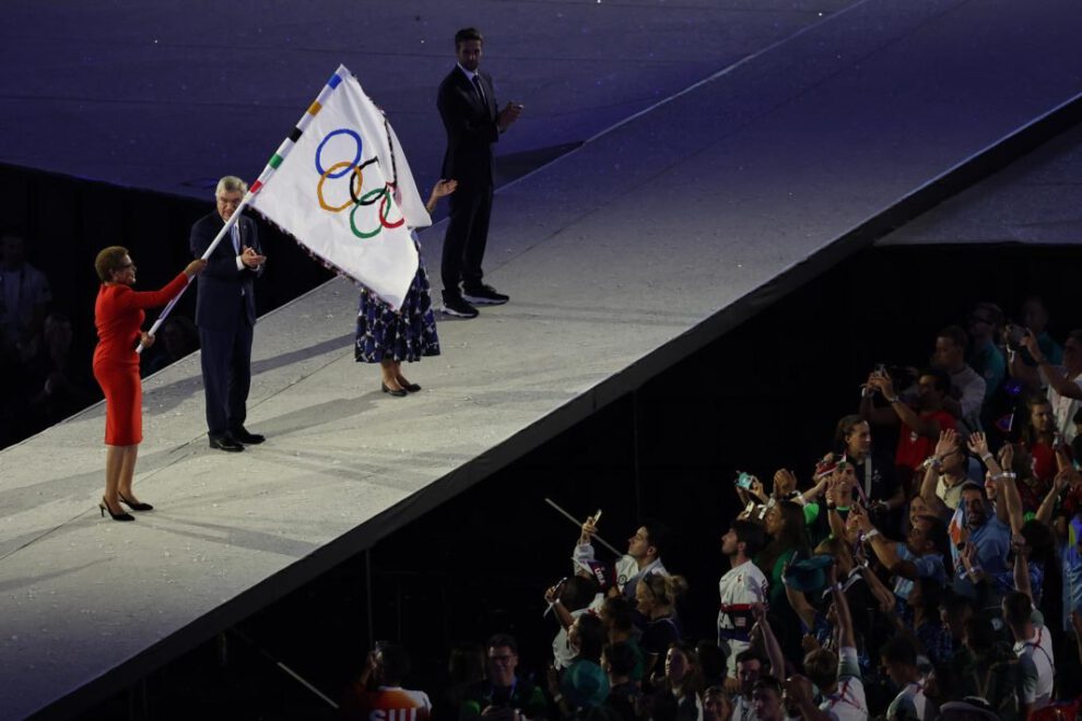 Ceremonia de clausura Paris 2024 con la alcaldesa de Los Ángeles, Karen Bass
