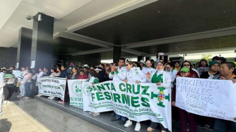 paro de médicos en Santa Cruz por mejores condiciones laborales