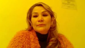 Jeanine Áñez critica a Luis Arce por deslindar responsabilidades en la subvención del combustible