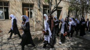 Derechos de las mujeres afganas bajo el régimen talibán