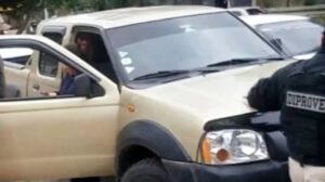 Vehículo robado en La Paz recuperado por Diprove en Santa Cruz