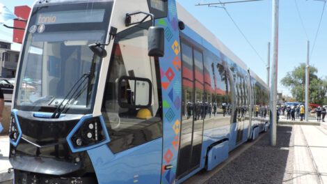 Tren Metropolitano Cochabamba opera durante la festividad de Urkupiña