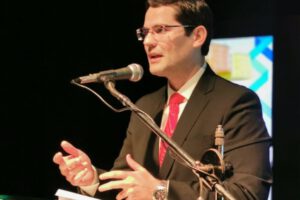 Control de divisas a exportaciones propuesto por Jean Pierre Antelo