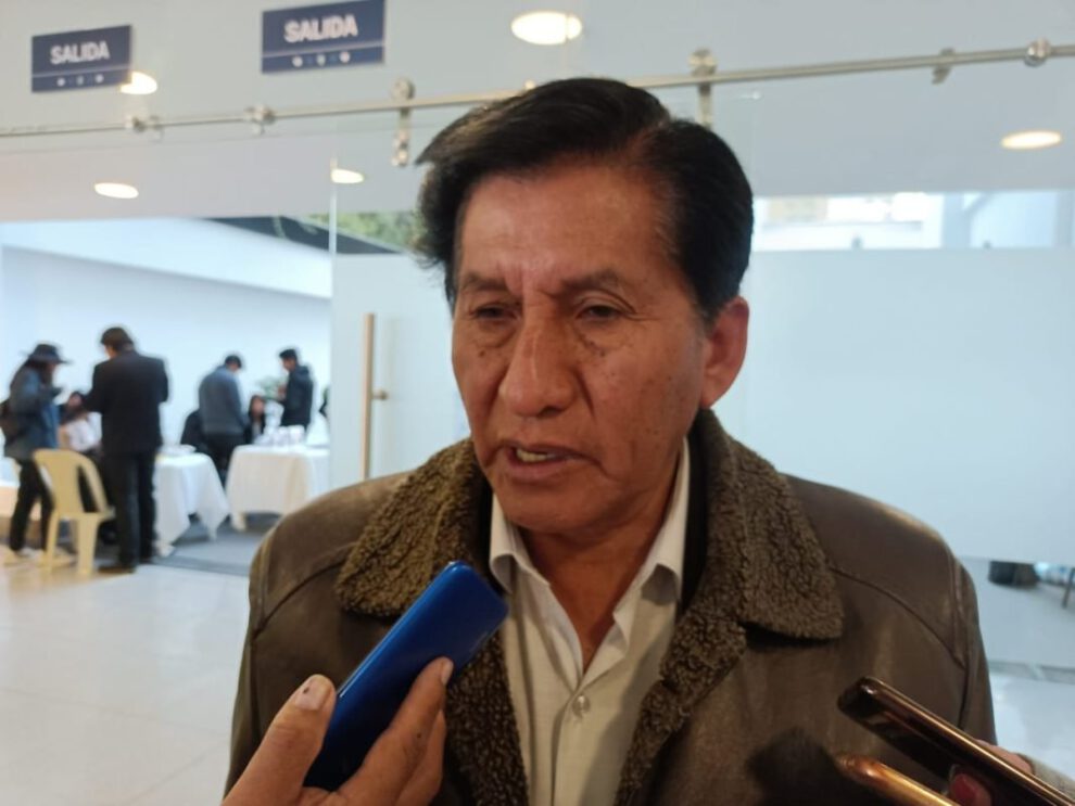 El senador Félix Ajpi del Movimiento Al Socialismo (MAS) prepara un proyecto de ley para asegurar elecciones primarias en el 2030