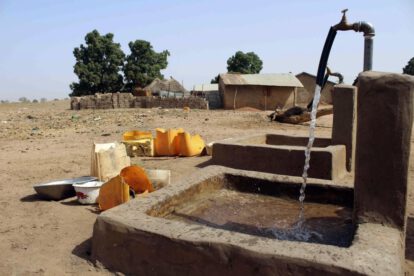 Acceso a agua potable en países de renta baja y media