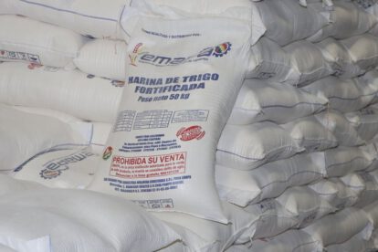 El Gobierno garantiza harina subvencionada para mantener el precio del pan