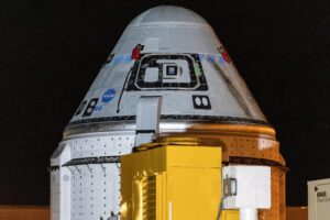 Incertidumbre en regreso de astronautas tras fallos en nave Starliner