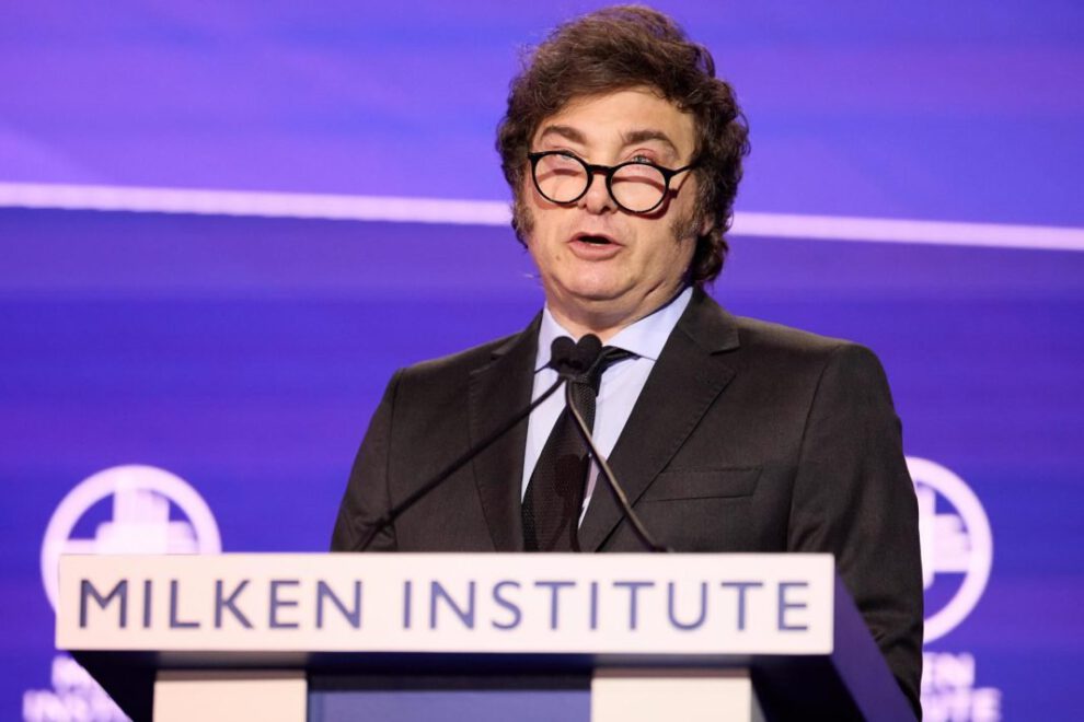 Javier Milei defiende libertad de expresión en la red social X