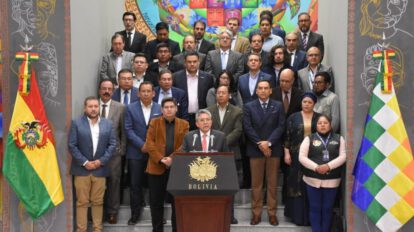 Acuerdo entre gobierno y empresarios sobre importaciones y divisas