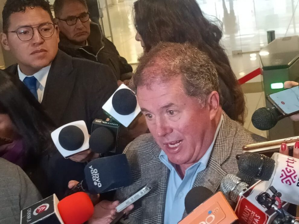 El diputado Miguel Roca exige independencia del Banco Central