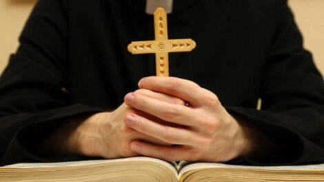 Fraile polaco imputado por abuso en Bolivia