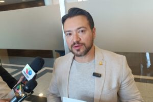 El diputado Alejandro Reyes advierte sobre el Decreto Supremo 5200