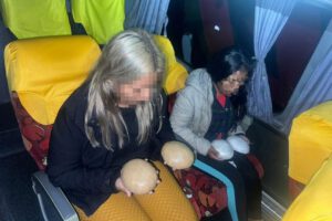 Narco implantes: Mujeres traficaban cocaína oculta entre sus pechos