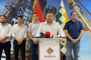 Importación directa de combustible acordada entre Gobierno y empresarios de Santa Cruz
