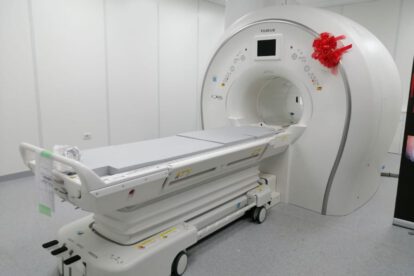Resonador magnético en funcionamiento en el Hospital General San Juan de Dios