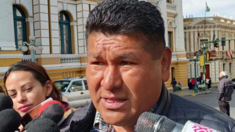 Ley de suspensión de elecciones primarias en Bolivia