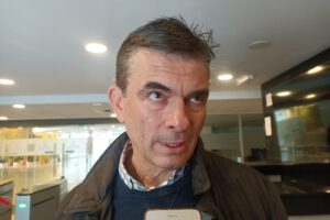 Contrabando de diesel en Bolivia según el senador Rodrigo Paz