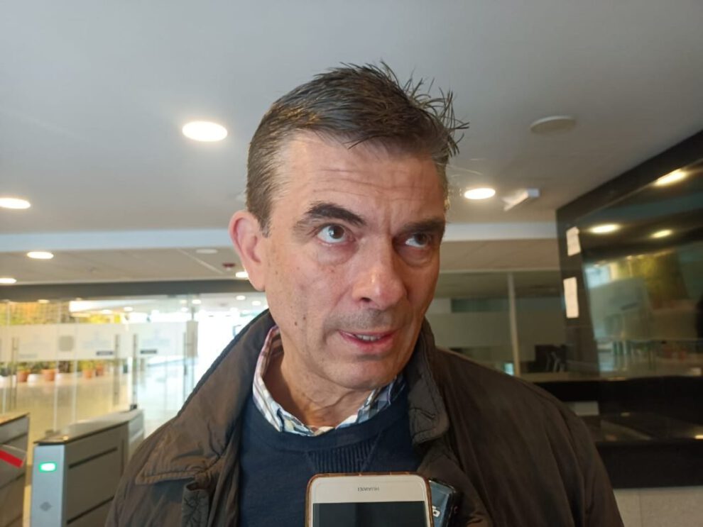 Contrabando de diesel en Bolivia según el senador Rodrigo Paz