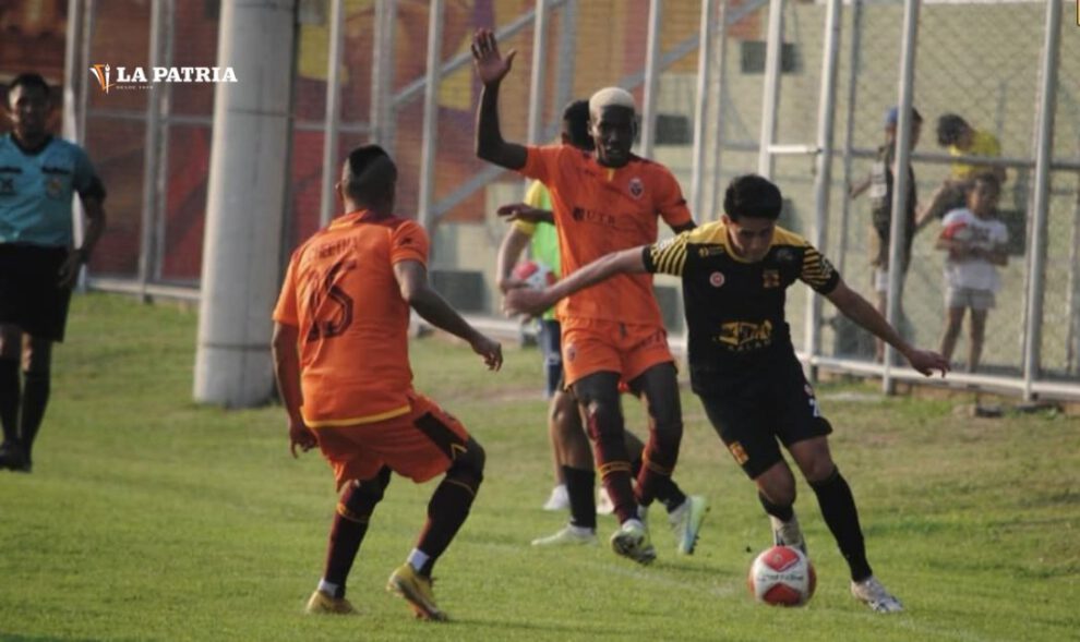 Copa Simón Bolívar entre CDT Real Oruro y Oruro Royal