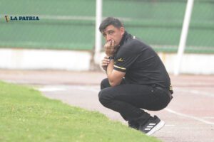 Andrés Marinangeli renuncia tras no lograr sacar a Real Santa Cruz del fondo