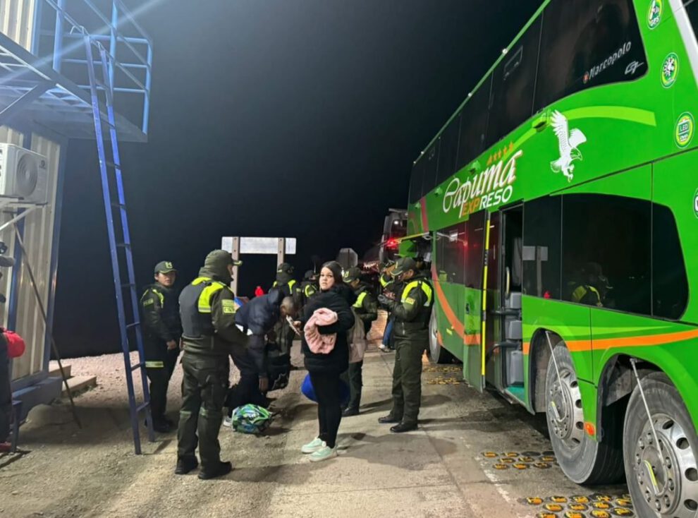 Extranjeros indocumentados en control policial en Puente Español