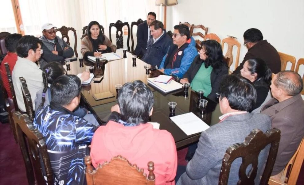 Dificultades en hospitales de Oruro