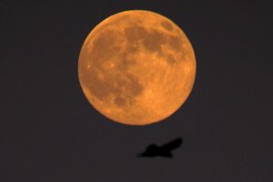 extracción de agua lunar