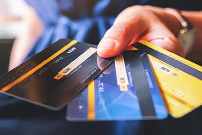 Controles en tarjetas de débito para prevenir compra de dólares ilegalmente