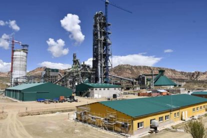 Contrato minero Ecebol para salvar la planta cementera estatal en Potosí