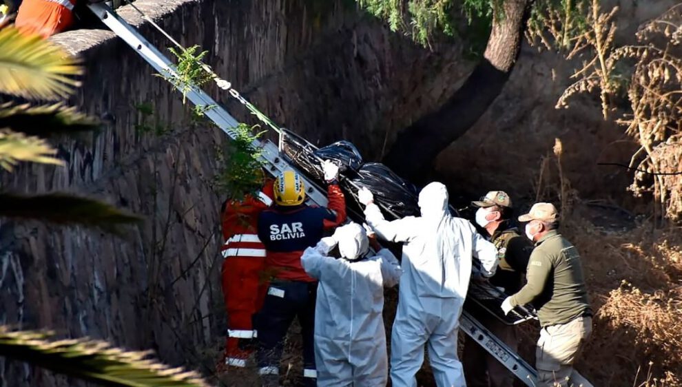 Cadáver en el río Rocha
