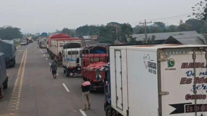 Bloqueo en Faja Norte por la construcción de la carretera en Yapacaní