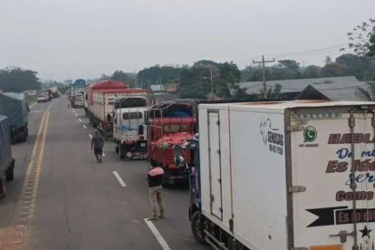 Bloqueo en Faja Norte por la construcción de la carretera en Yapacaní