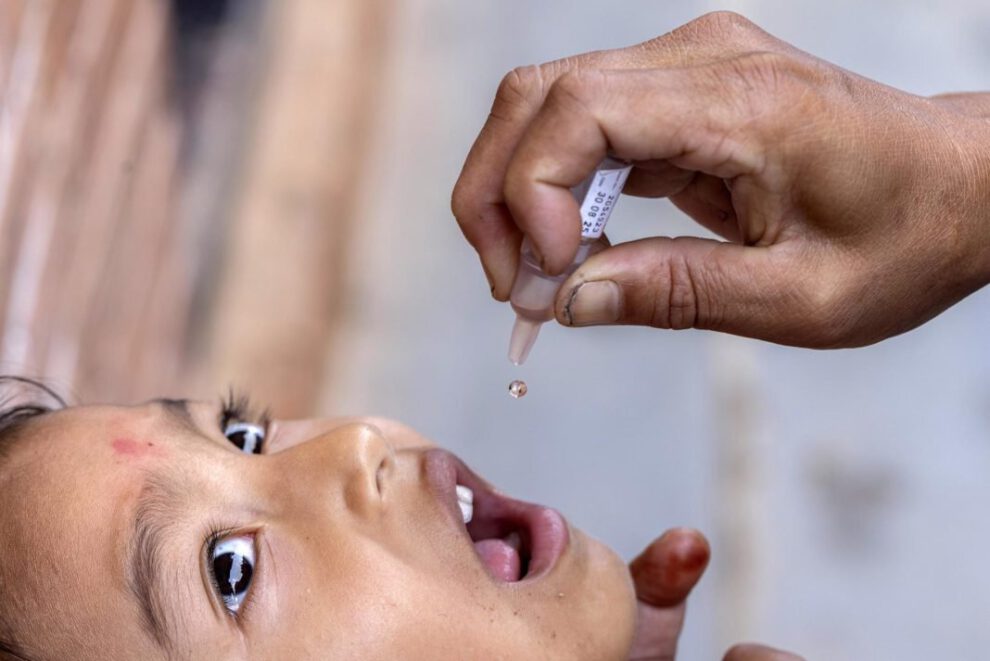 Bebé contagiado con polio en Gaza necesita nuestra ayuda urgente