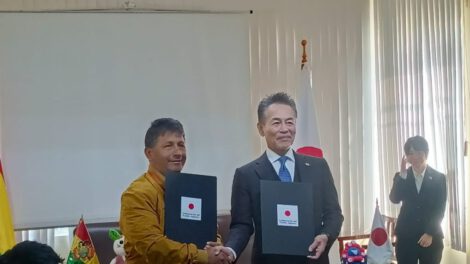 Japón invierte en educación boliviana