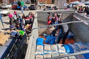 venta móvil de arroz para abastecer a las familias bolivianas