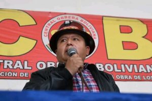 nacionalización estaciones de servicio en Bolivia