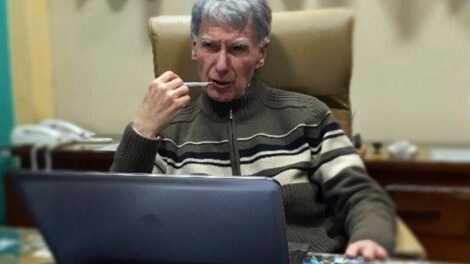 Eduardo Pérez Iribarne, destacado comunicador boliviano, deja un profundo legado en el periodismo y la comunidad jesuita tras su fallecimiento a los 80 años en Bolivia