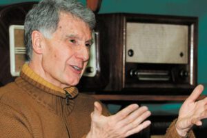 El padre Eduardo Pérez Iribarne luchó por la libertad de expresión