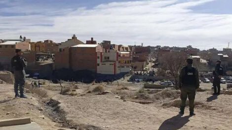 Enfrentamiento en Villazón entre gendarmes y estibadores