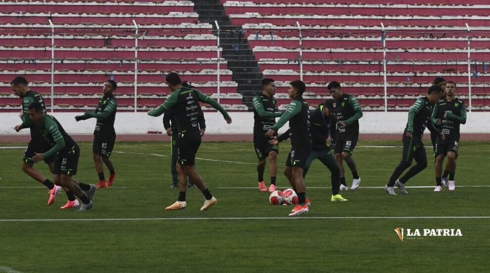 Eliminatorias: Trabajo exigente a doble turno para los seleccionados