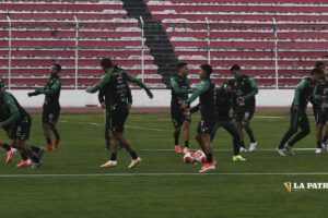 Eliminatorias: Trabajo exigente a doble turno para los seleccionados