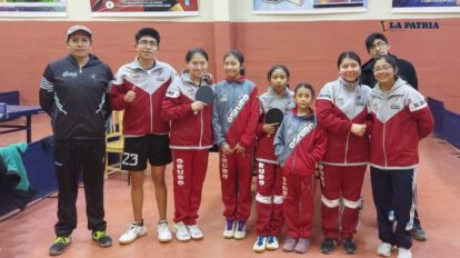 Delegación orureña de tenis de mesa en el campeonato nacional