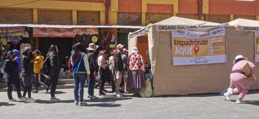 Empadronamiento masivo en Oruro